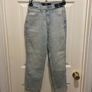 Hollister ultra high rise mom jeans